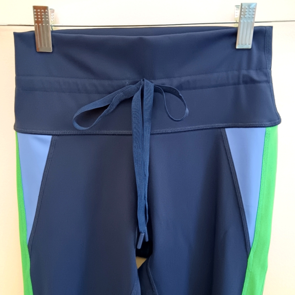 America Eagle Aerie athletic leggings size small, blue and green.